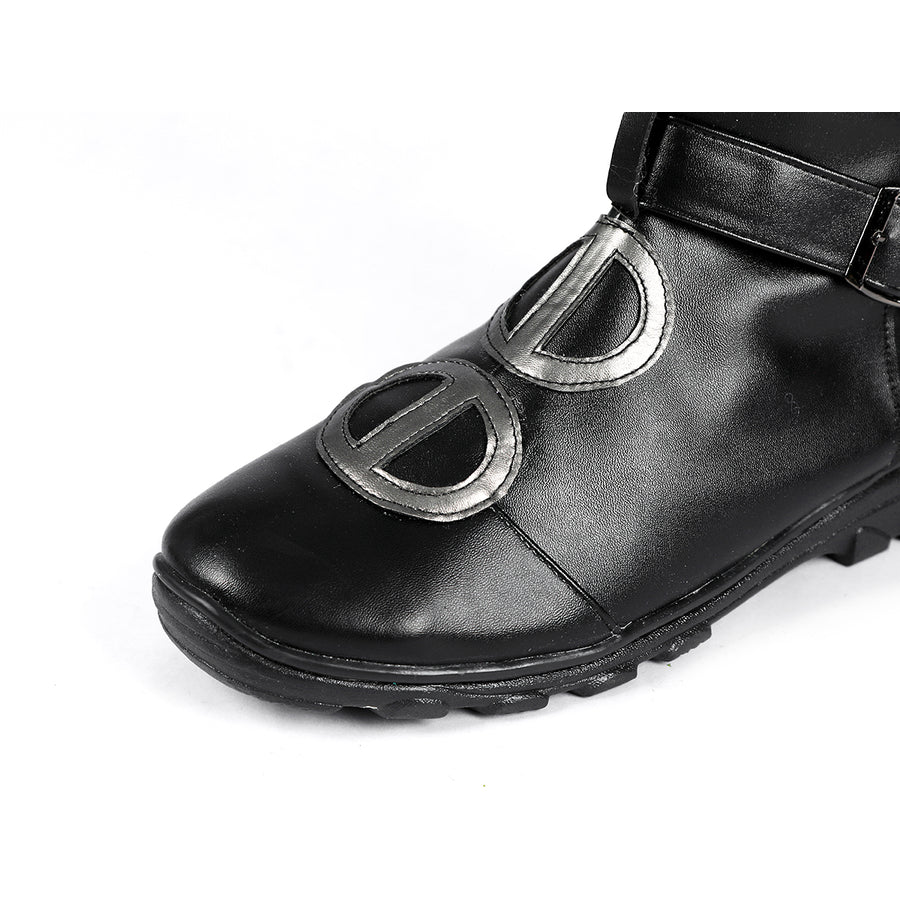 Buggy the Star Clown cosplay boot detail focuses on silver-tone rings set over black front straps
