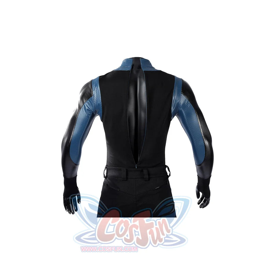 Bullseye Lester cosplay costume back zipper detail runs through the black vest between blue sleeves.