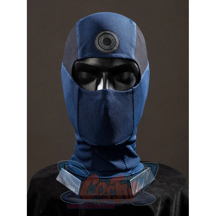 Bullseye Lester cosplay costume centers the blue mask opening below the target patch.