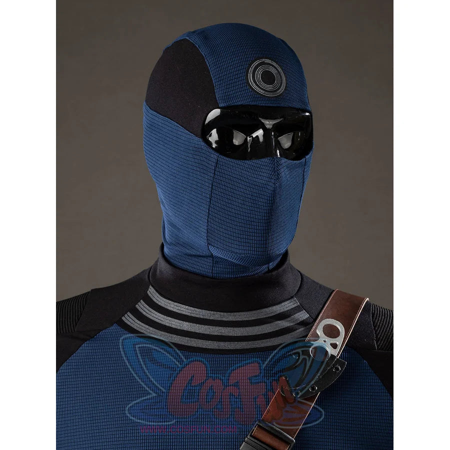 Bullseye Lester cosplay costume frames the blue hood around a black eye opening and target patch.
