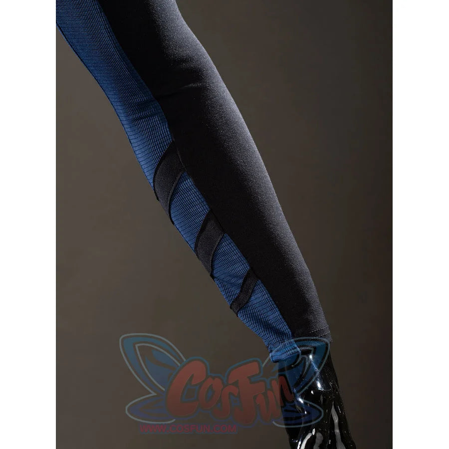 Bullseye Lester cosplay costume traces blue side striping along the black sleeve.