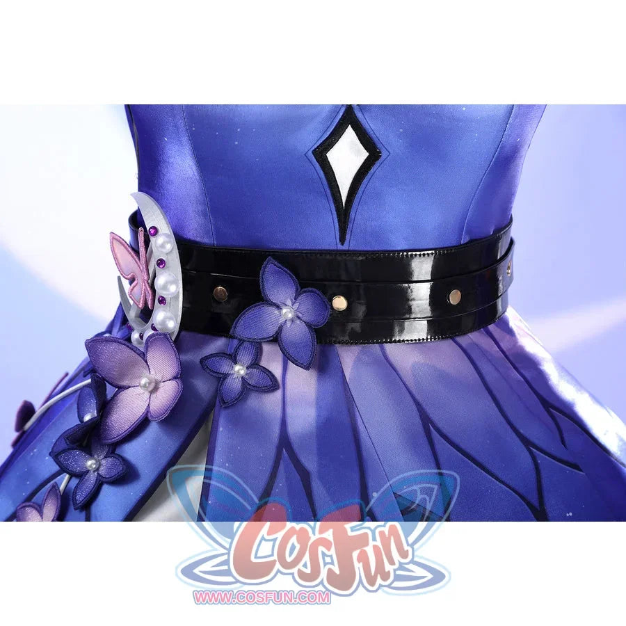 Waist close-up of Castorice cosplay costume with black belt, purple flowers, white diamond motif, and pleated skirt