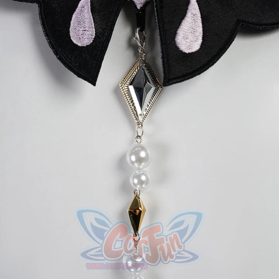 Honkai: Star Rail Castorice Gossamer Flutter cosplay costume presents a black choker charm dangling from a velvet base.