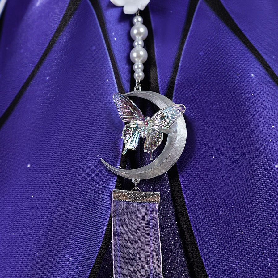 Honkai: Star Rail Castorice Gossamer Flutter cosplay costume centers a crescent moon ornament draped by pearl-like chains.