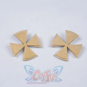 Genshin Impact Citlali Whispers of Stars and Smoke cosplay costume pairs two gold-tone clover shaped side waist ornaments.