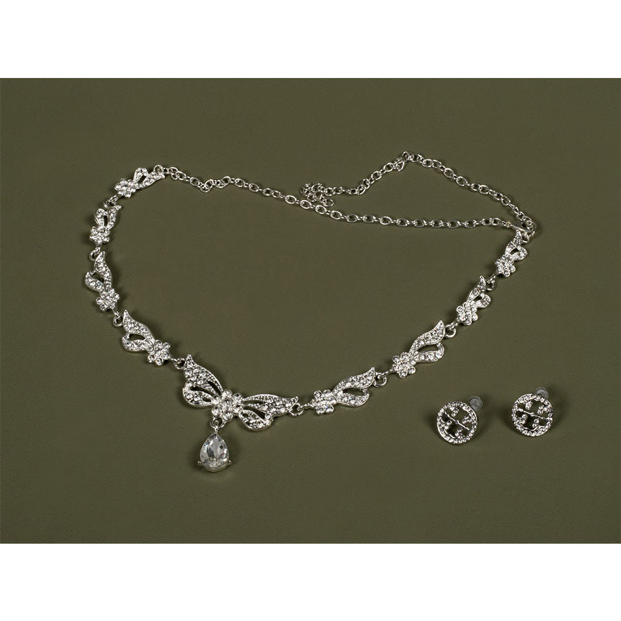 Close up Glinda cosplay costume accessories