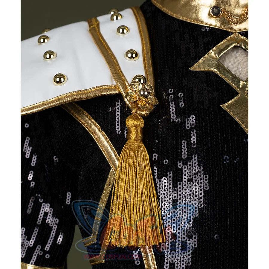 HUNTR/X Kid Zoey cosplay costume, shoulder ornament, showing golden flower and tassel decorations