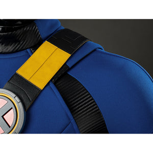 Cyclops Scott Summers cosplay shoulder harness detail sets yellow straps over black ribbed panels.