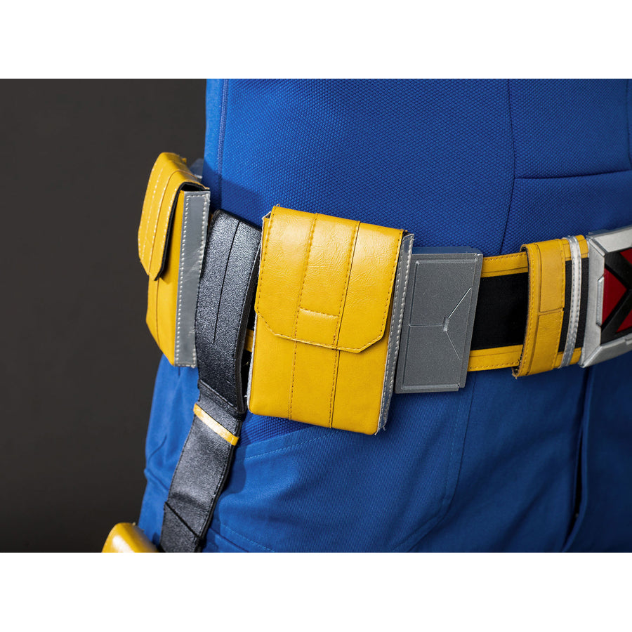 Cyclops Scott Summers cosplay belt pouch close-up sets yellow flap pockets along the waist strap.
