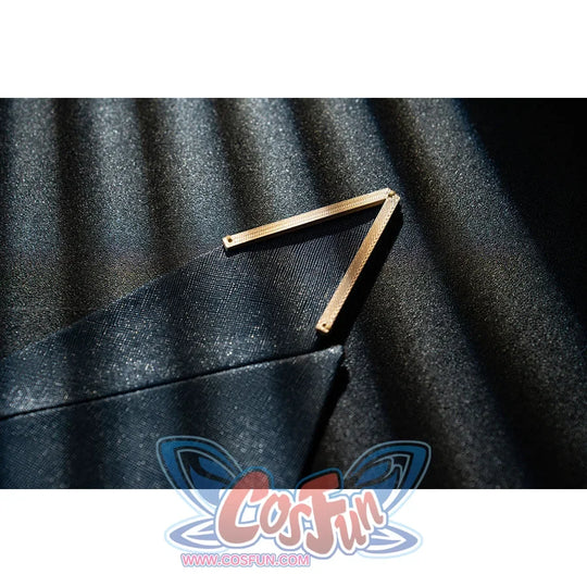 Genshin Impact Bennett cosplay blue panel detail sets angular gold-tone trim over deep navy fabric