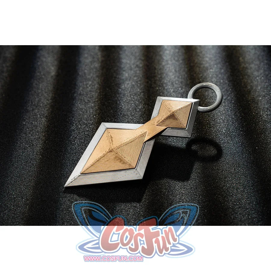 Genshin Impact Bennett cosplay waist charm detail anchors a gold-tone diamond piece to a silver-tone ring