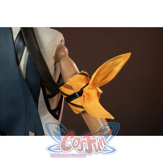 Genshin Impact Bennett cosplay arm accessory detail gathers yellow fabric into pointed bow-like layers