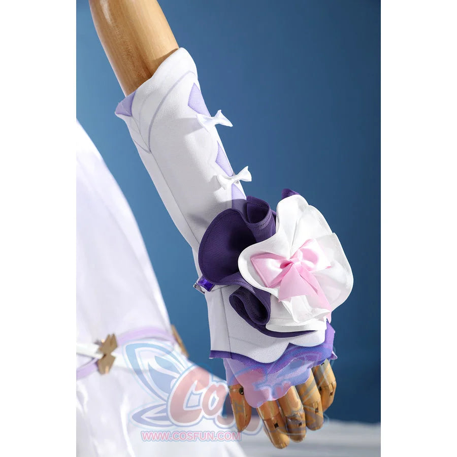 Genshin Impact Citlali cosplay glove detail pairs white fabric with purple trim and layered bows.