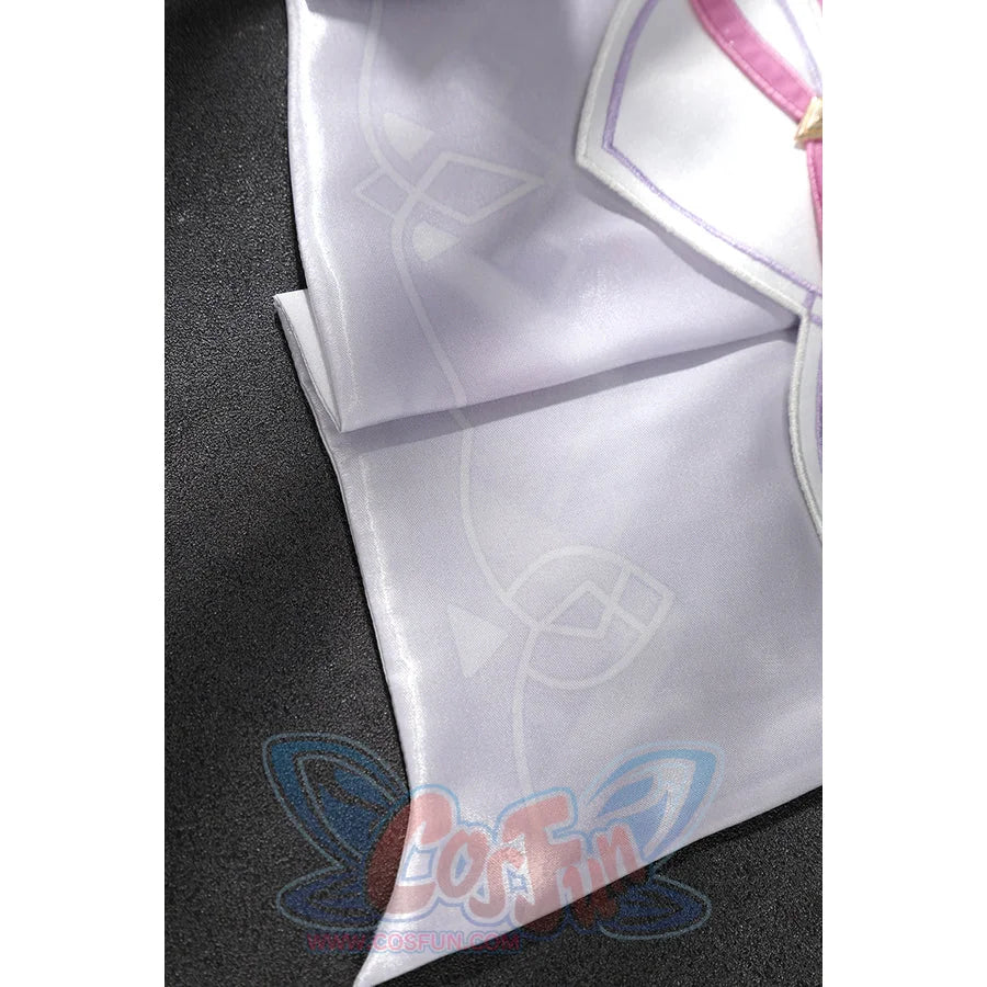 Genshin Impact Citlali cosplay fabric detail pairs patterned purple satin with pink-trimmed collar.