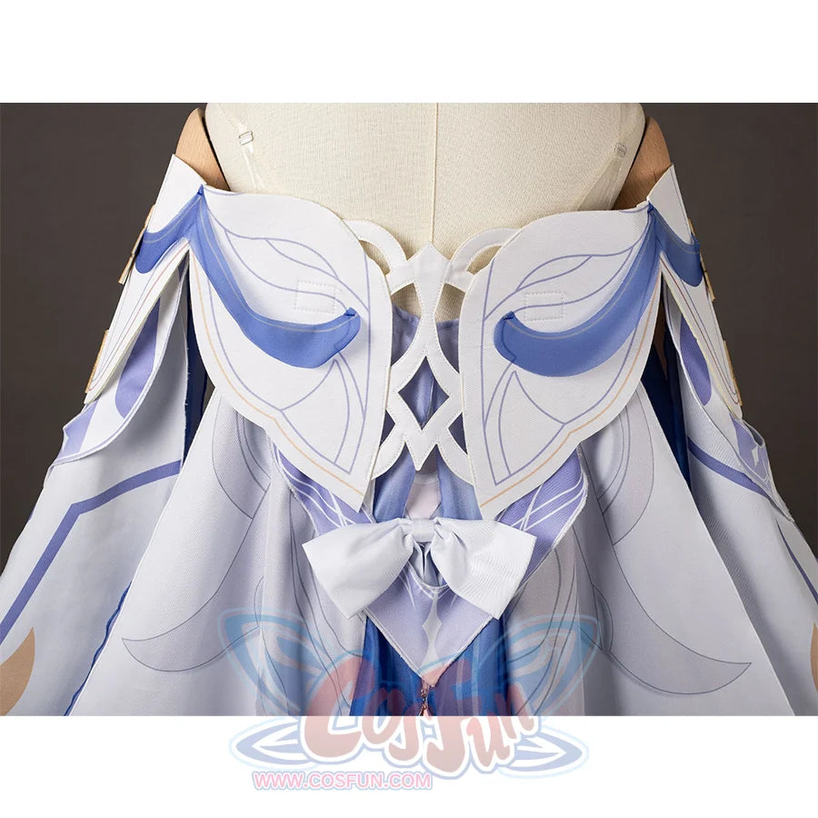 Genshin Impact Columbina cosplay back bodice lacing sits between wing-shaped shoulder panels and bow accents.
