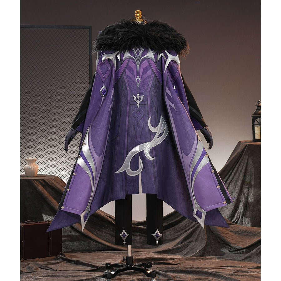 Genshin Impact Pantalone cosplay costume back view centers purple cape layers beneath a black fur collar.