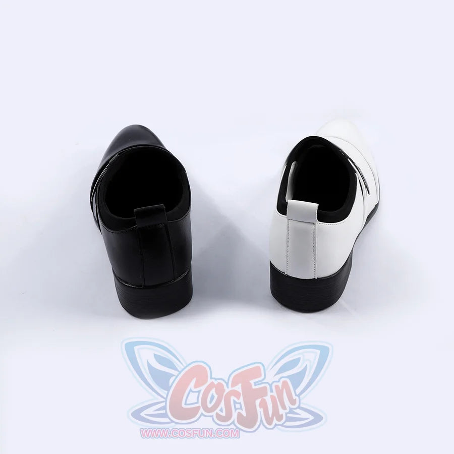 Harvey Dent Two-Face cosplay shoes back view contrasts black and white heels with pull tabs.