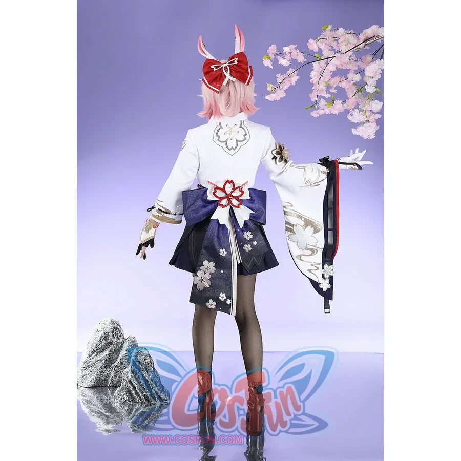 Honkai: Star Rail Evanescia cosplay costume back view highlights a purple waist bow over the black skirt