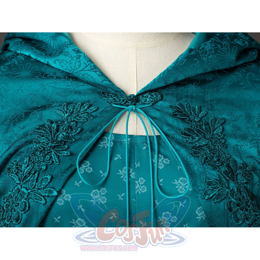 House of the Dragon Alicent Hightower cosplay cloak clasp detail ties the teal hood over embroidered front panels