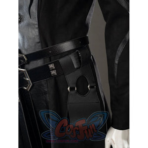 House of the Dragon Daemon Targaryen cosplay belt side detail sets hanging straps against the black PU leather robe
