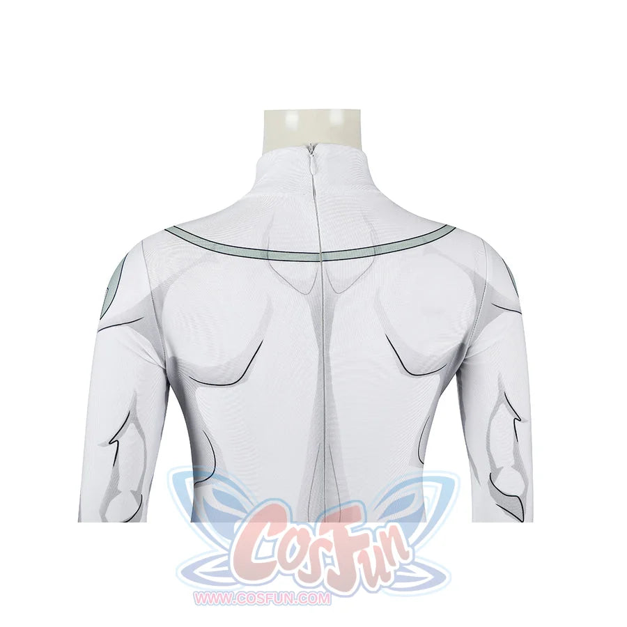 Invincible Mark Grayson cosplay costume back shoulder detail spreads gray lines across the white upper suit.