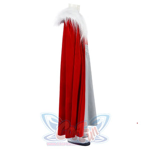Invincible Thragg cosplay costume turns the red cape to the side, showing its long fall over the gray wrap.