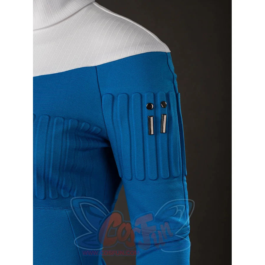 Invisible Woman cosplay costume upper sleeve detail places black tabs beside ribbed blue panels.