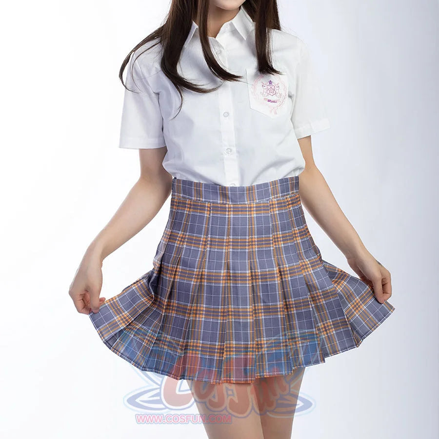 Gray-yellow plaid JK skirt spreads into a flared front silhouette, balancing neat pleats and a high waist.