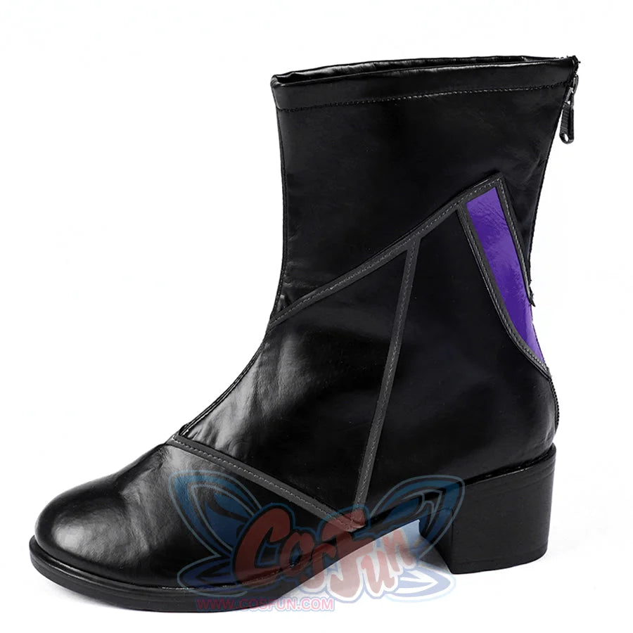 Marvel Rivals Black Cat Felicia Hardy cosplay boots side profile sets a purple inset against black PU leather.