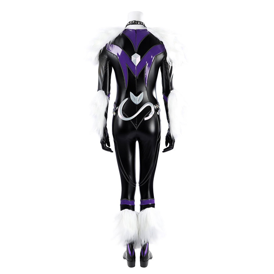 Marvel Rivals Black Cat Felicia Hardy cosplay costume back view frames purple panels and white faux fur.