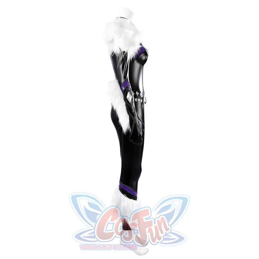 Marvel Rivals Black Cat Felicia Hardy cosplay costume side view lets white faux fur trail along the black suit.