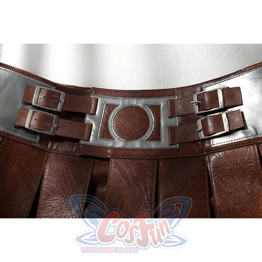 Masters of the Universe He-Man cosplay rear belt detail shows layered brown straps across the waist apron
