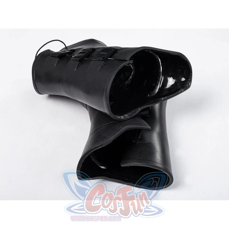 Matt Murdock black cosplay centers a black faux leather leg guards with buckle straps.
