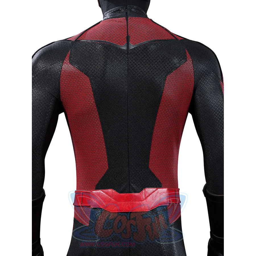 Matt Murdock cosplay costume back detail layers red shoulder shapes into the black textured bodysuit.