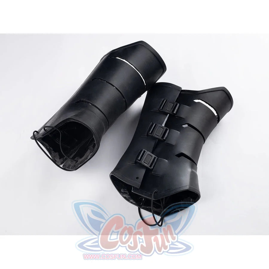 Matt Murdock cosplay leg guards frame the black protective armor pieces with adjustable buckles and integrated drawstrings.