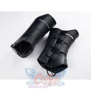 Matt Murdock cosplay leg guards frame the black protective armor pieces with adjustable buckles and integrated drawstrings.