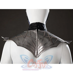 Mortal Kombat 2 Kitana cosplay shoulder armor back detail forms pointed gray panels across the shoulders.