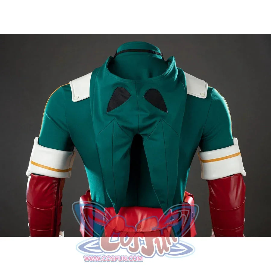 My Hero Academia Deku cosplay hood back detail shapes pointed green ear panels above red sleeve guards.