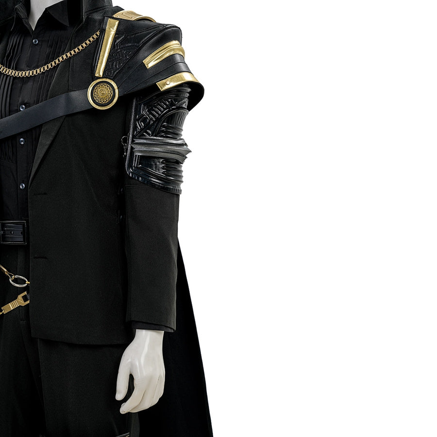 Final Fantasy XV Noctis The Chosen King cosplay costume layers armor details over a black tailored suit and gold-tone chain.