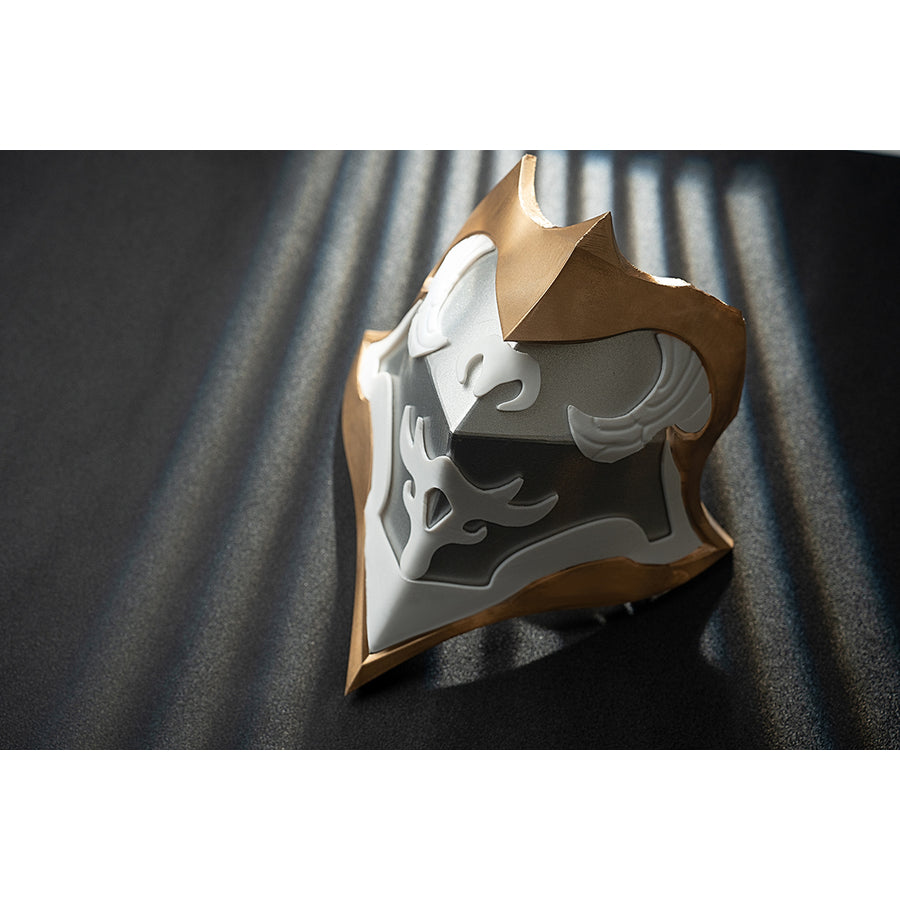 Genshin Impact Noelle cosplay chest decoration piece features white armor with gray vine patterns.