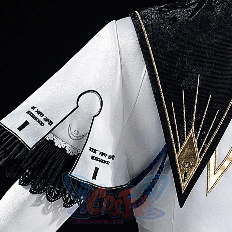 Wuthering Waves Phoebe cosplay sleeve detail frames black fringe beneath white fabric and gold embroidery