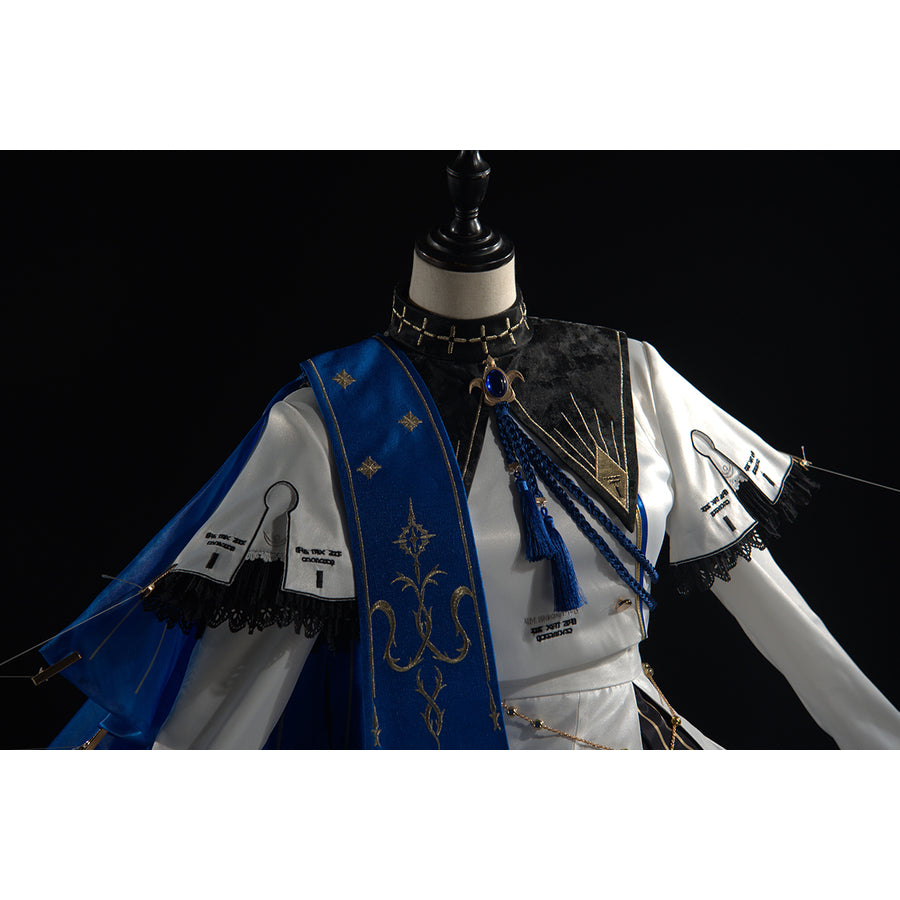 Wuthering Waves Phoebe cosplay upper costume detail frames blue panels over a white and black bodice.