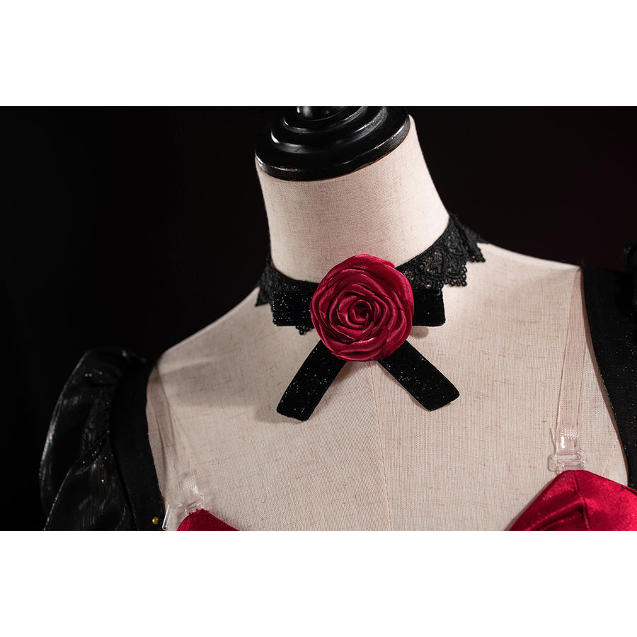 Wuthering Waves Phrolova cosplay collar detail centers a red rose over black straps and lace trim.