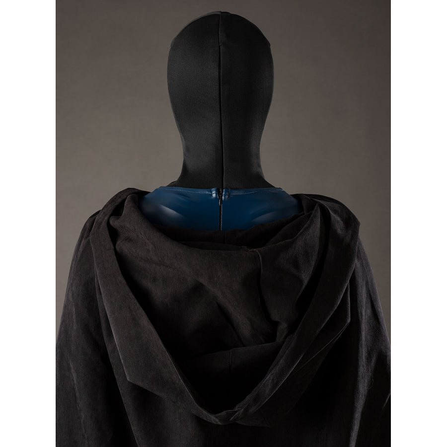 Raven Rachel Roth cosplay hood back detail folds the black cloak beneath the zipped head covering.