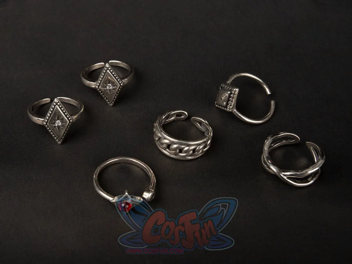 Genshin Impact Hu Tao cosplay ring set pairs two star-diamond pieces alongside a curb chain band and twisted double band.
