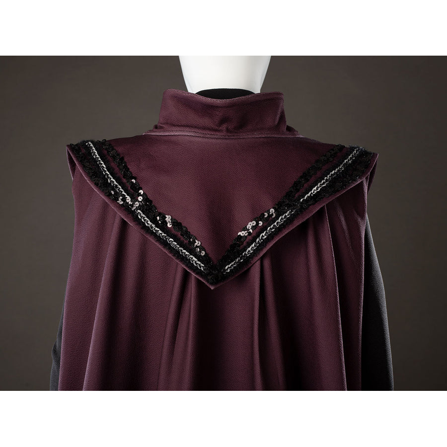 Rhaenyra Targaryen cosplay outer robe back collar rises above maroon draped fabric and black trim.