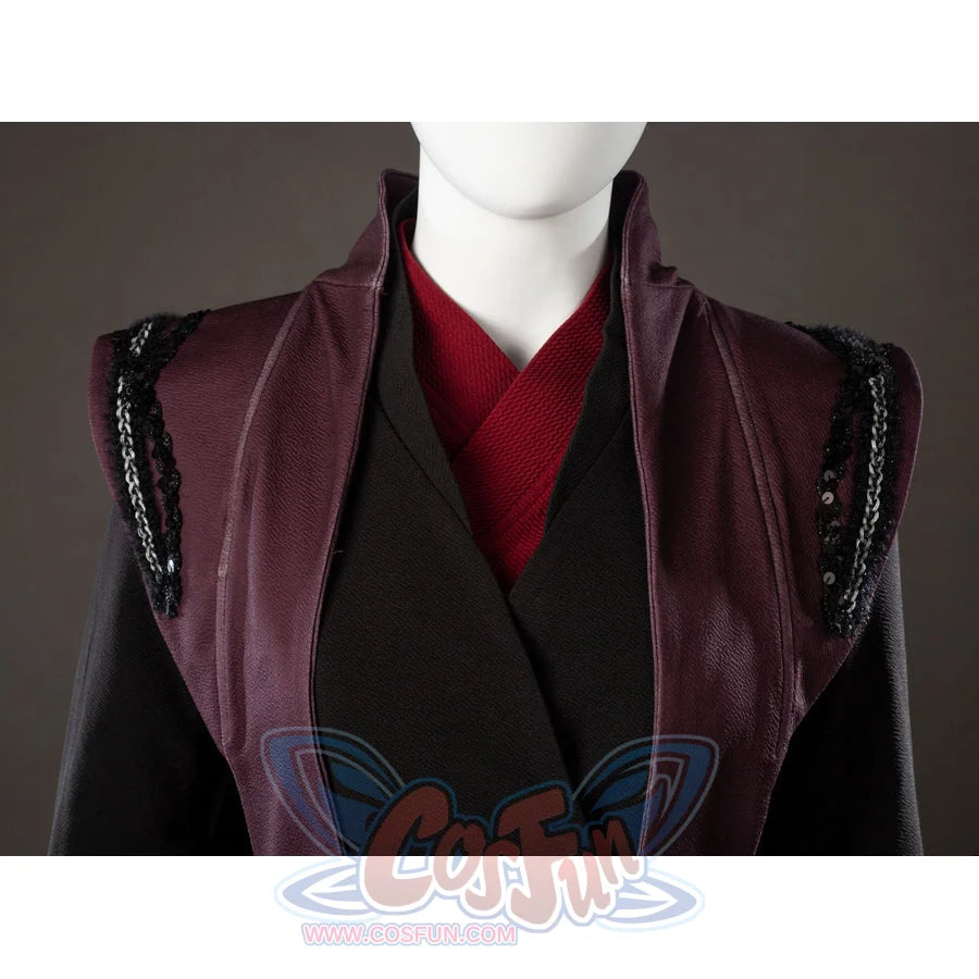 Rhaenyra Targaryen cosplay outer robe shoulder view layers maroon panels over black lapels.