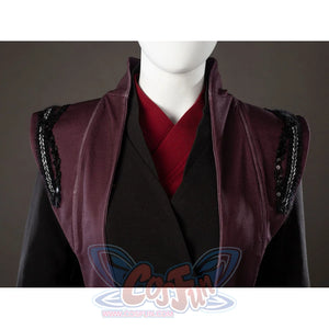 Rhaenyra Targaryen cosplay outer robe shoulder view layers maroon panels over black lapels.