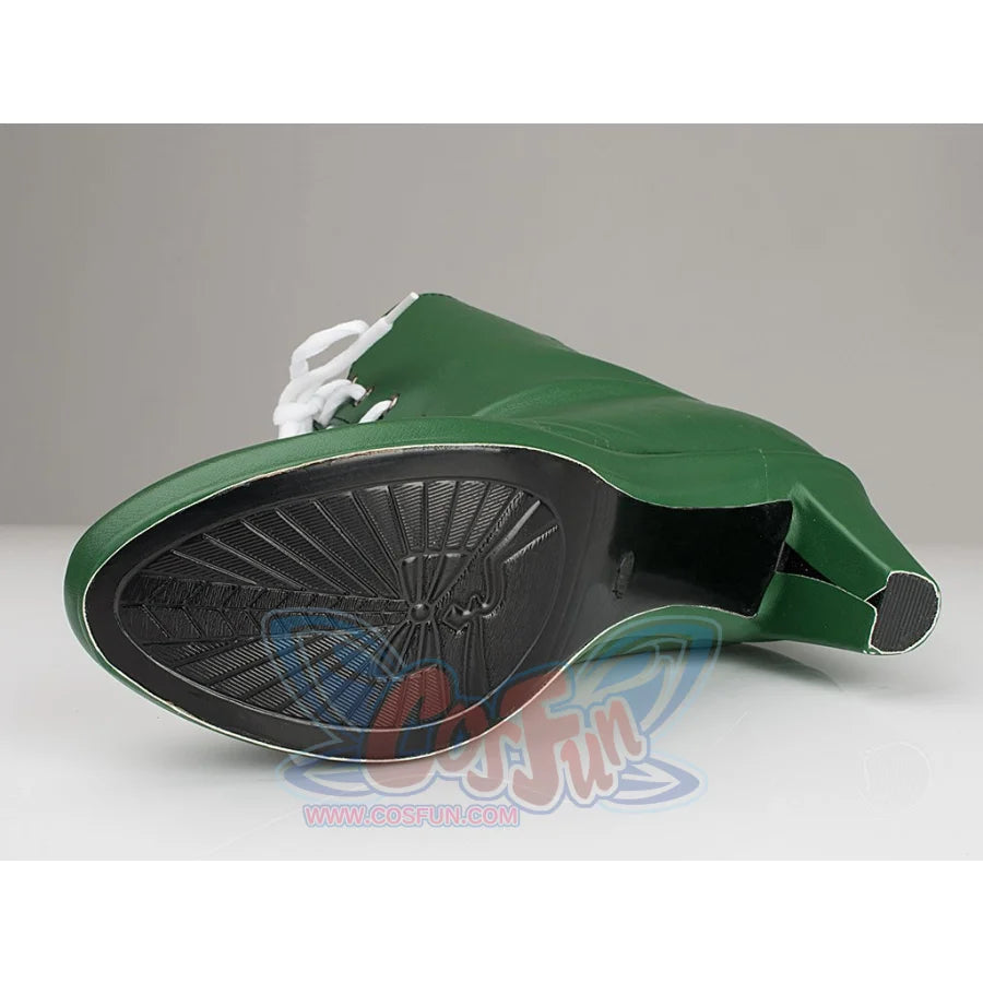 Sailor Jupiter Makoto Kino cosplay boot sole view reveals black tread beneath the green upper