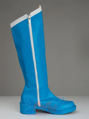 Sailor Mercury Ami Mizuno cosplay boot side detail traces the white zipper along the blue shaft
